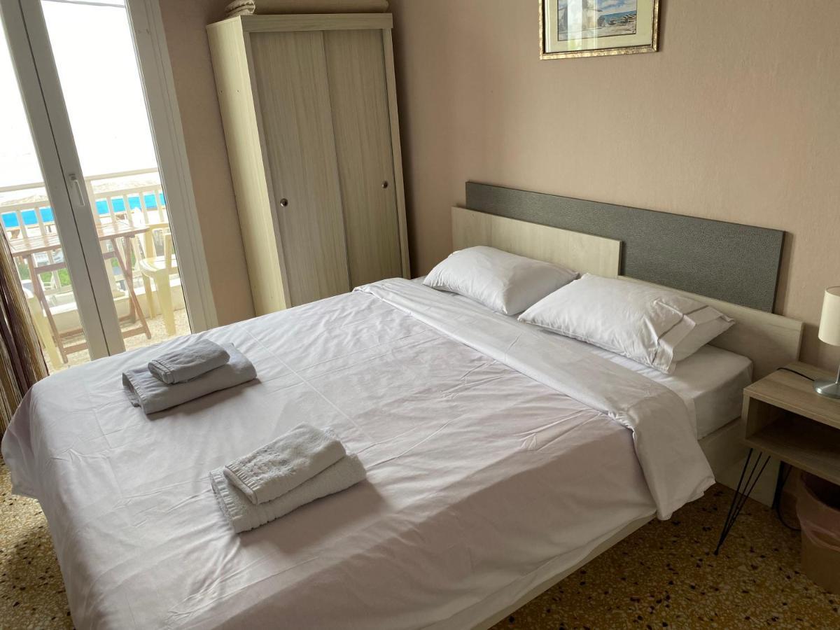 Sunset View Rooms Agia Triada  Bagian luar foto