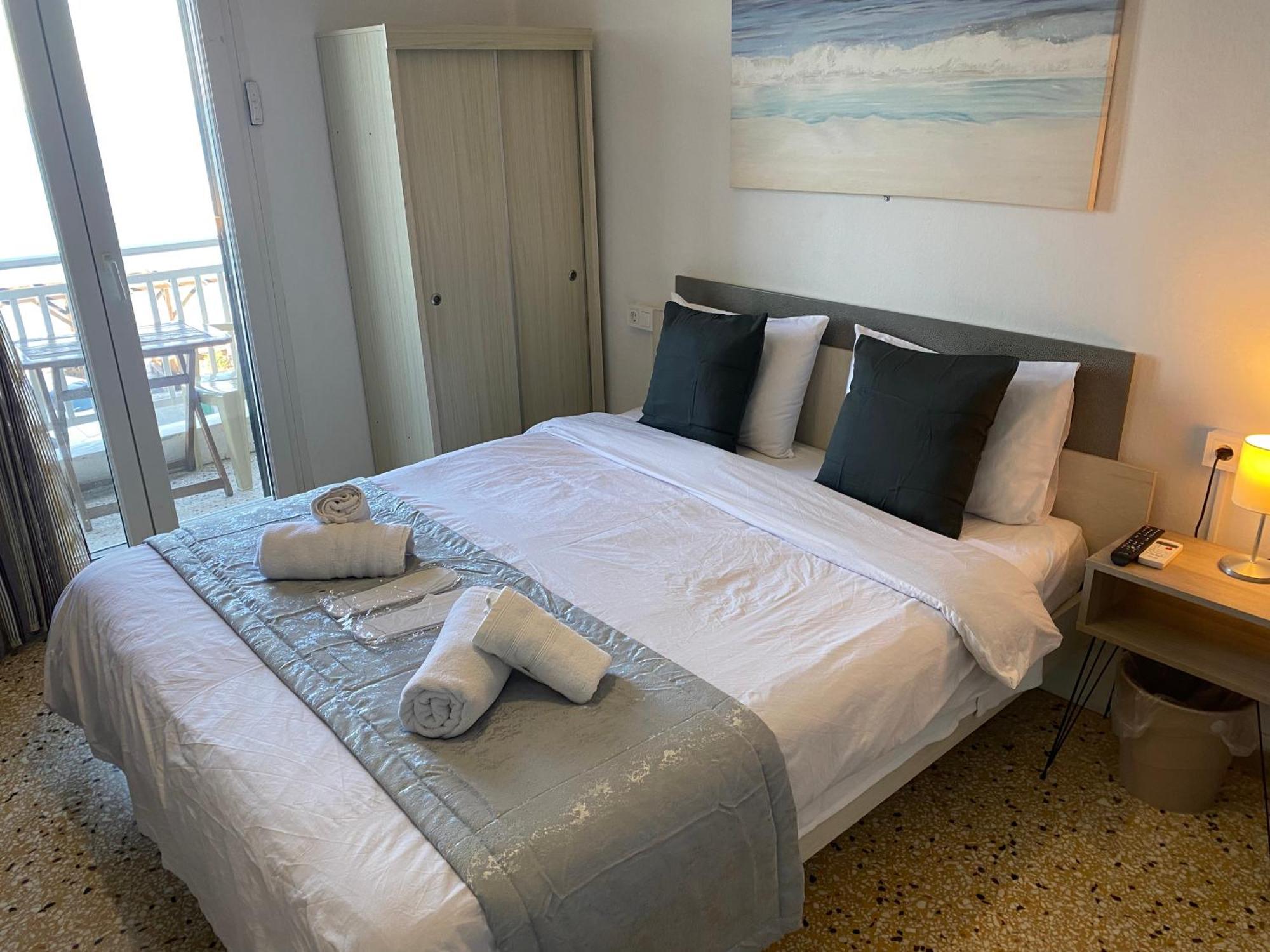 Sunset View Rooms Agia Triada  Bagian luar foto